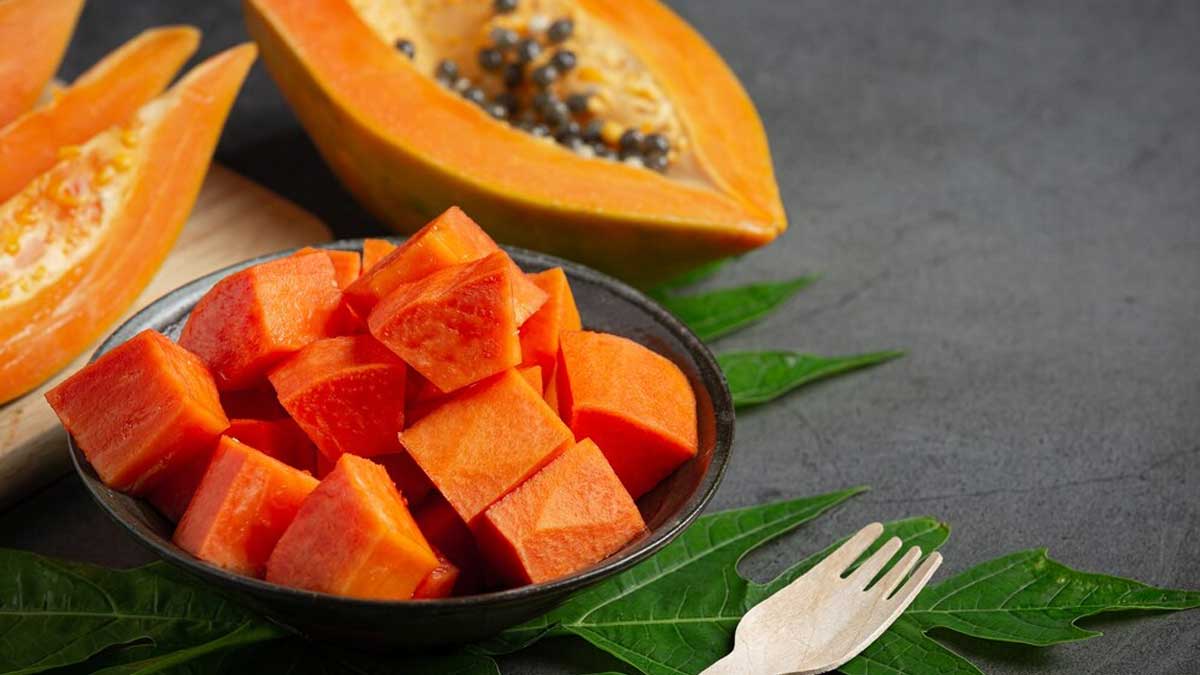 From Papaya To Tomato: 7 Foods You Should Avoid If You Have Latex Allergy