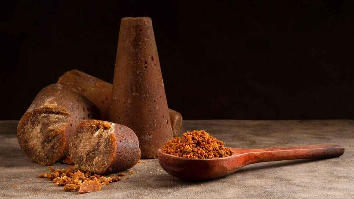 Raw Turmeric, Jaggery: மஞ்சள், வெல்லத்தை பச்சையாக சாப்பிட்டு பாருங்கள்..